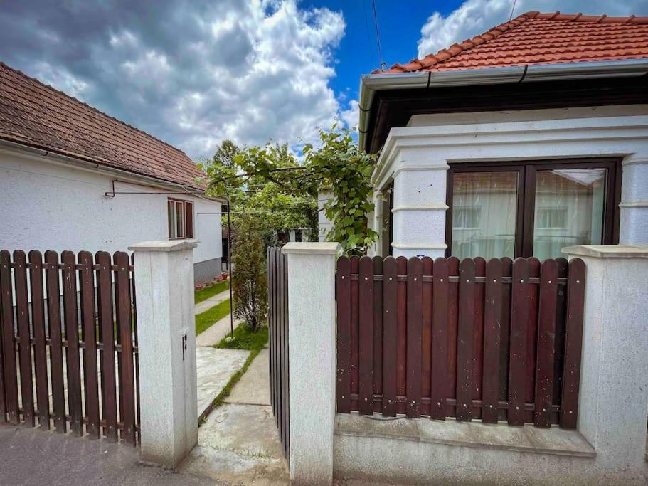 Casa 9 Apartment Albesti  Exterior photo